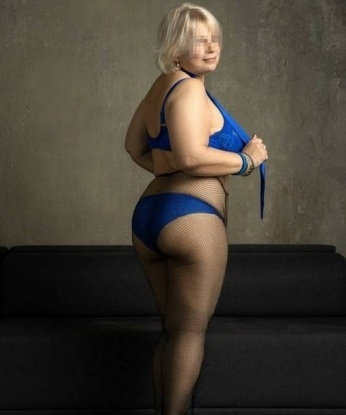 Обворожительная красотка с шаловливыми глазками приглашает в гости для незабываемого времяпрепровождения. Гарантирую полную конфиденциальность и индивидуальный подход к каждому гостю. Тебе со мной будет невероятно комфортно и уютно! 207, 55 лет