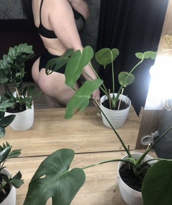 Знойная и соблазнительная красотка ждет именно тебя. Я готова исполнить все твои желания, даже самые сокровенные. Позвони мне и ты ощутишь все прелести настоящего наслаждения. 335, 37 лет